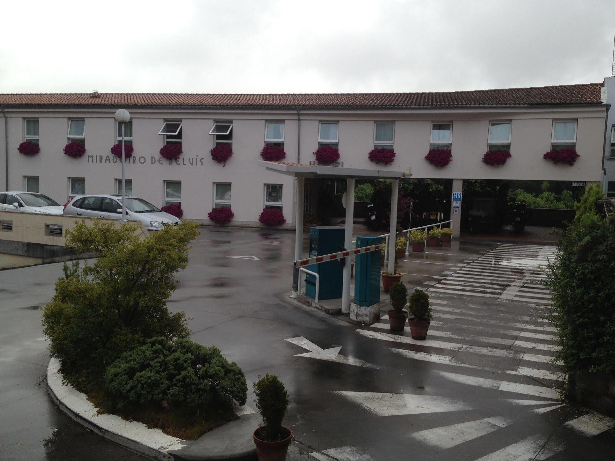 Hotel Parking Miradoiro De Belvis Santiago de Compostela Zewnętrze zdjęcie